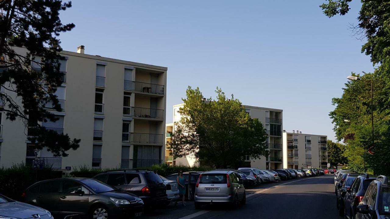 Studio En Face De La Foret De Fontainebleau 에이번 외부 사진